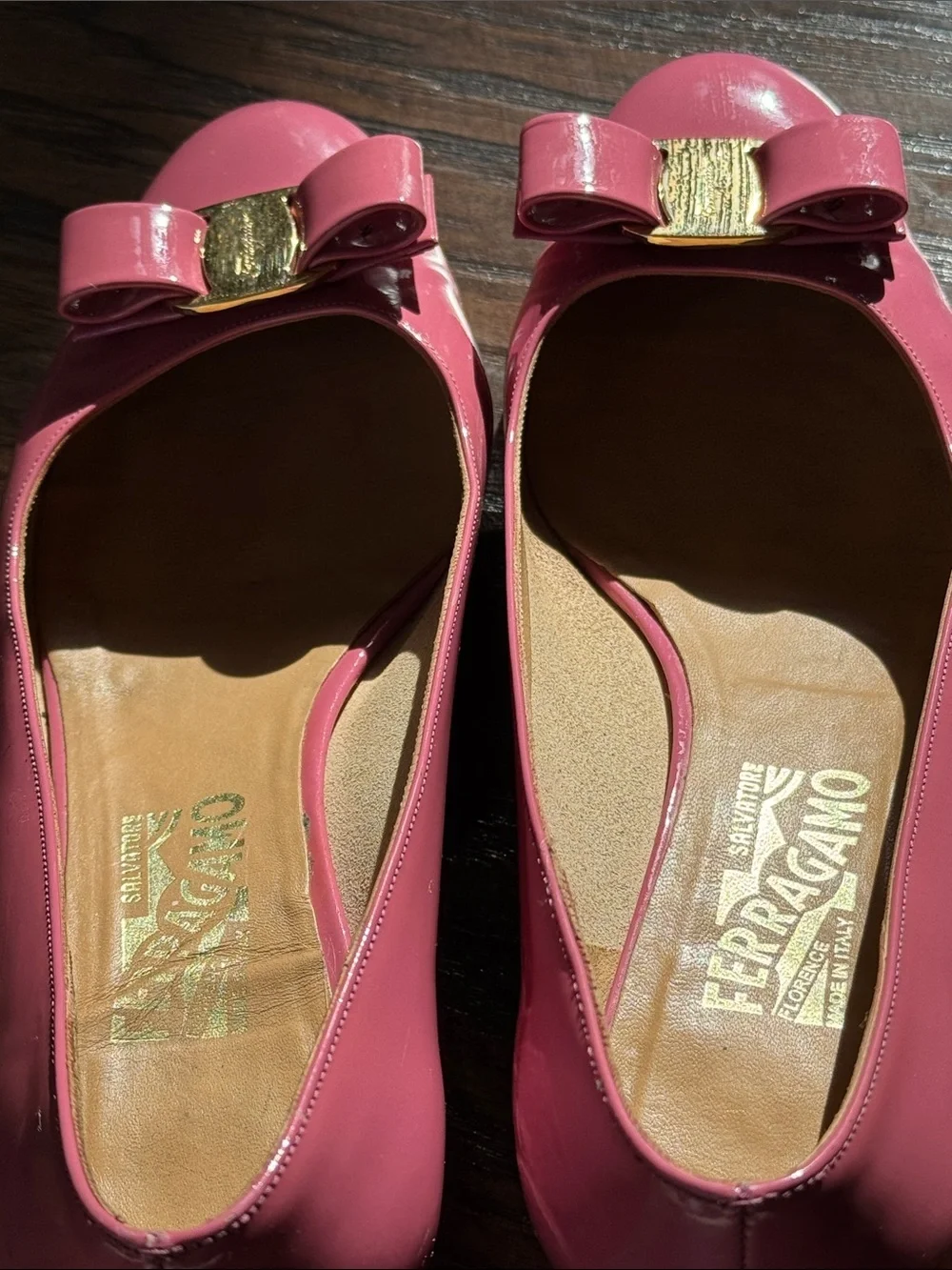 Salvatore Ferragamo 💕 Pink Patent Vara Bow Flats, Sz 10B